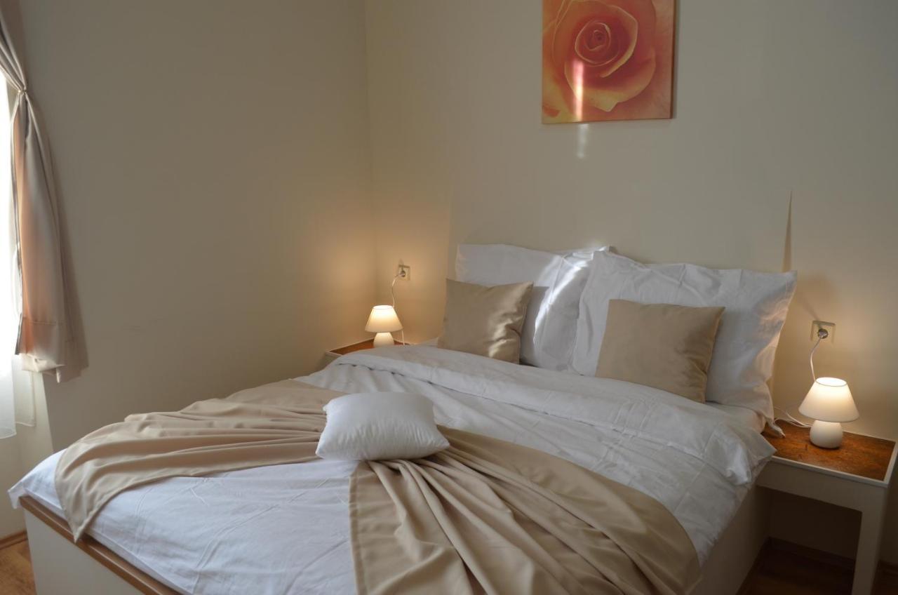 Rooms & Apartments Infinity غييكا المظهر الخارجي الصورة
