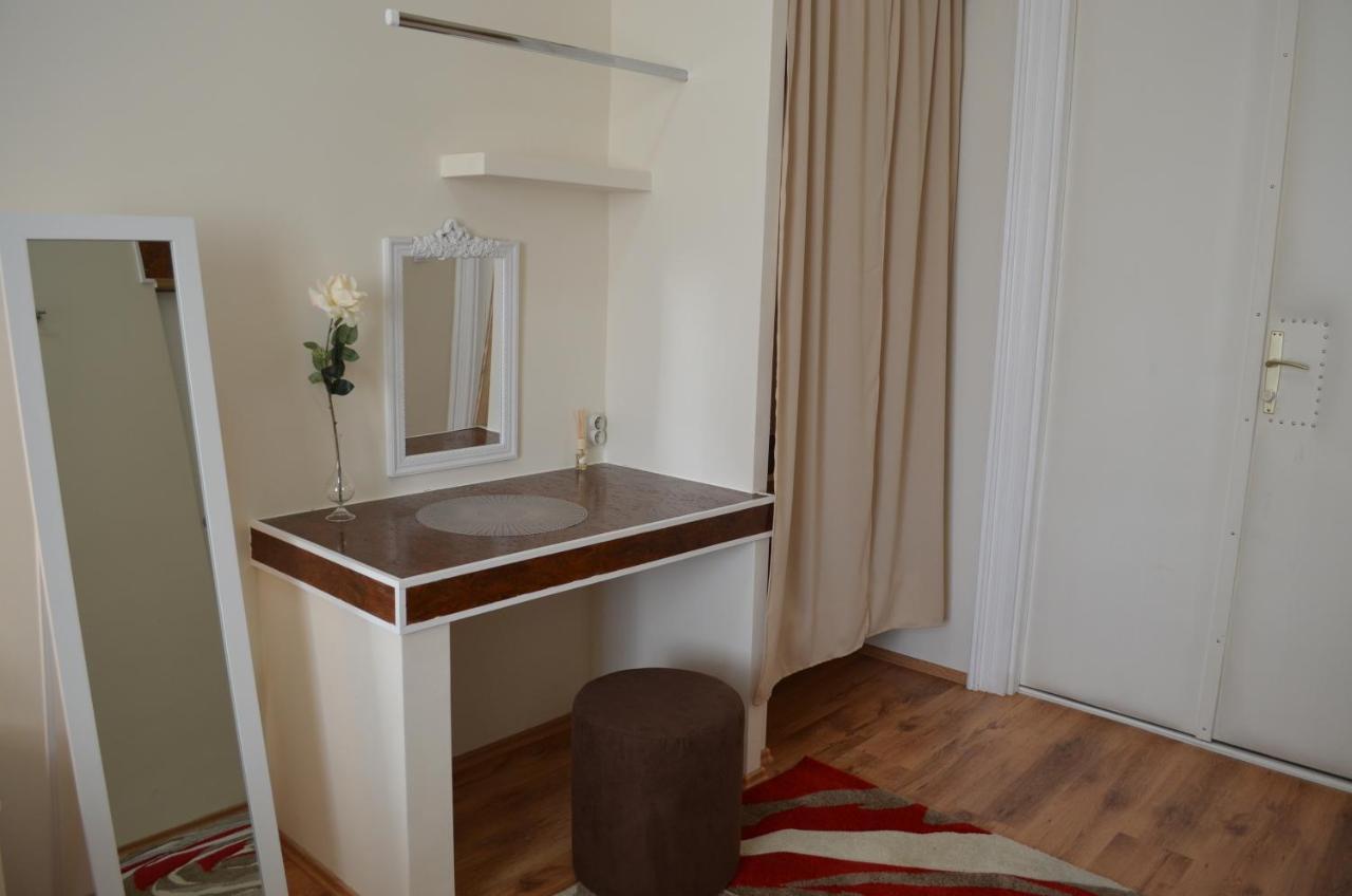 Rooms & Apartments Infinity غييكا المظهر الخارجي الصورة