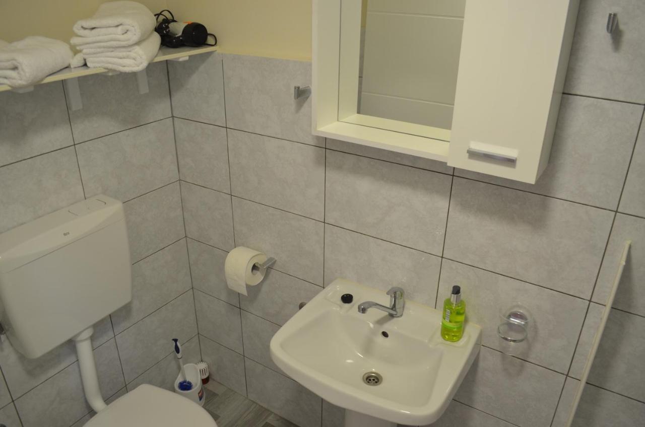 Rooms & Apartments Infinity غييكا المظهر الخارجي الصورة