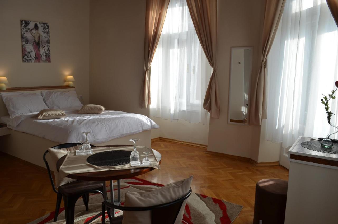 Rooms & Apartments Infinity غييكا المظهر الخارجي الصورة