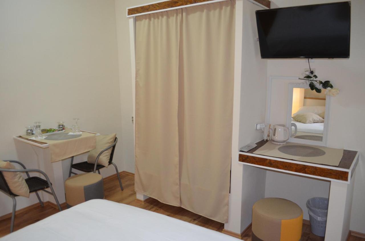 Rooms & Apartments Infinity غييكا المظهر الخارجي الصورة